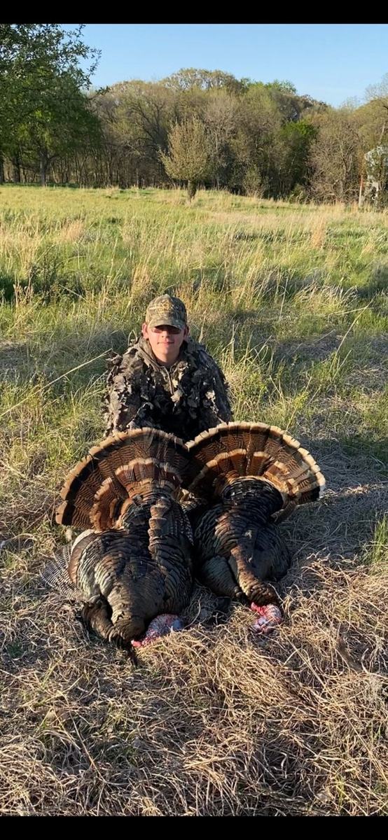 Kansas whitetail hunt at Double D Whitetail Ranch