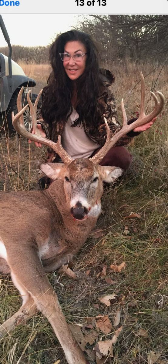 Kansas whitetail hunt at Double D Whitetail Ranch