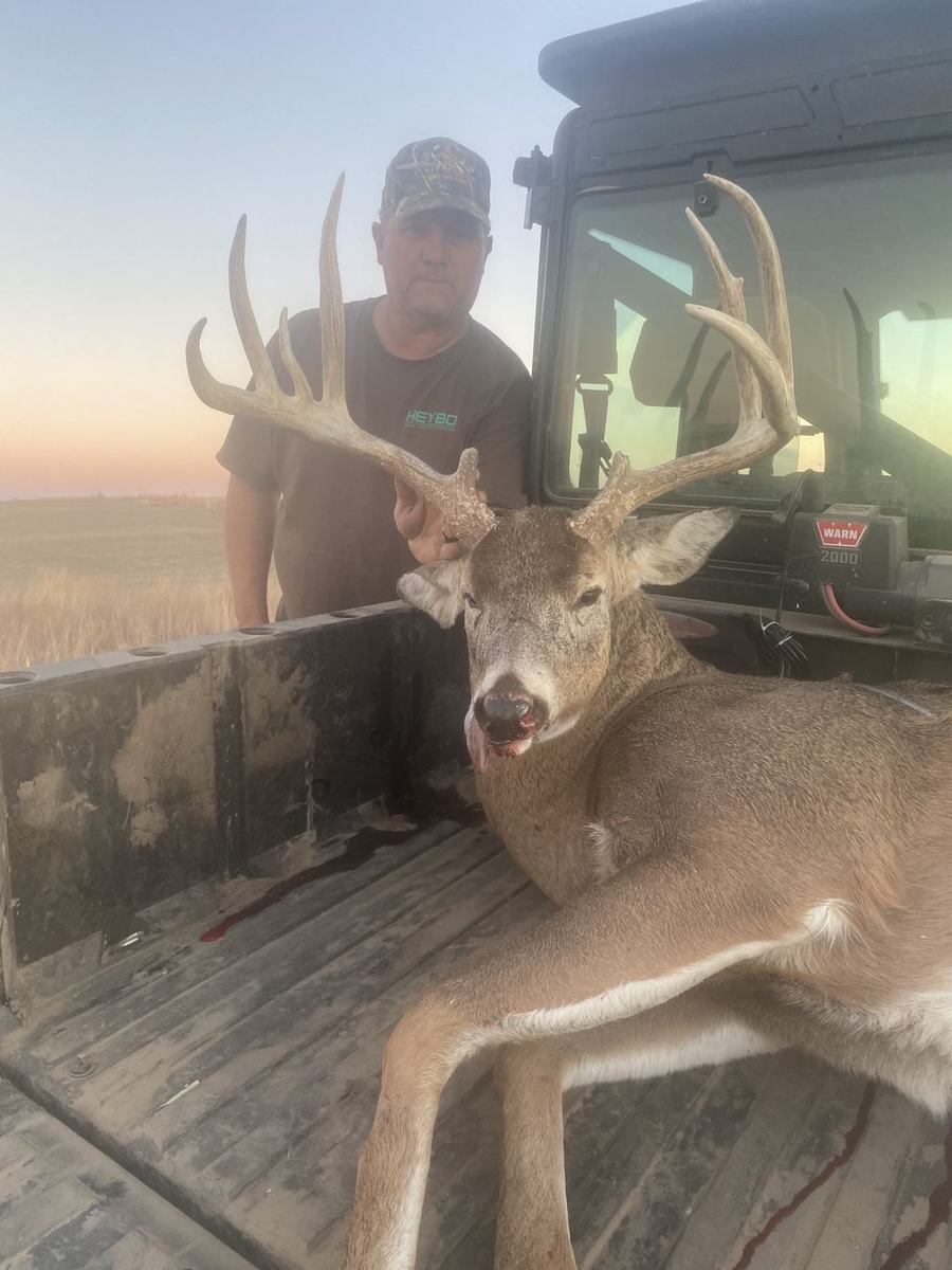 Trophy whitetail harvested at Double D Whitetail Ranch