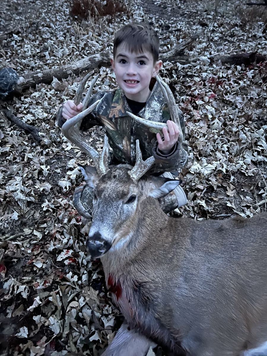 Trophy whitetail harvested at Double D Whitetail Ranch